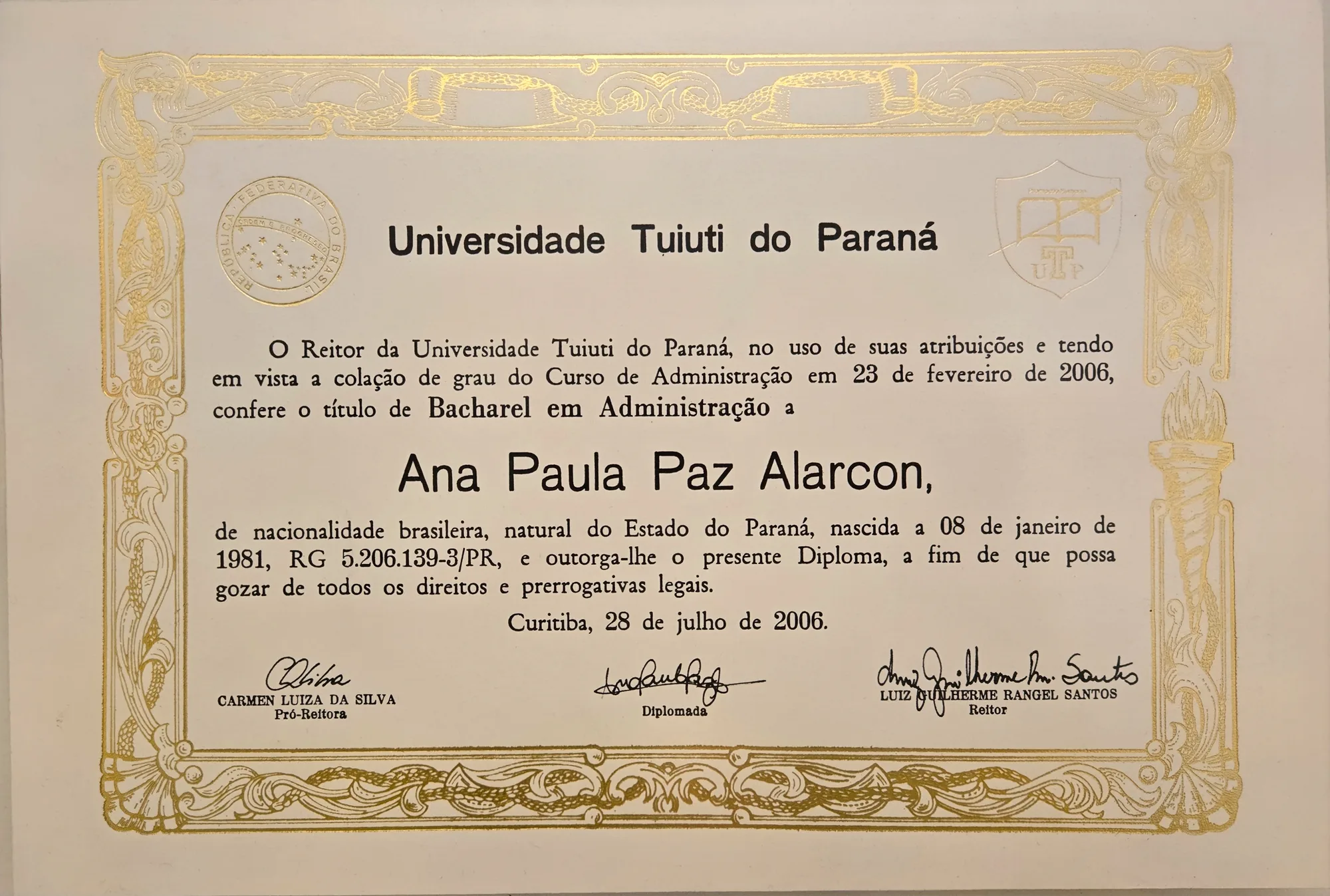 Certificado: Bacharelado em Administração, Diploma de graduação